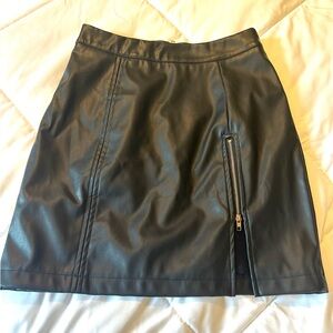 NWT faux black leather skirt size small